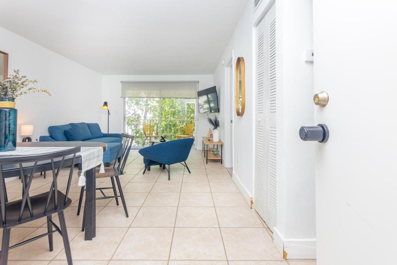 One Bedroom Apartment - With Parking & Balcony - Heart Of Wynwood 마이애미 외부 사진